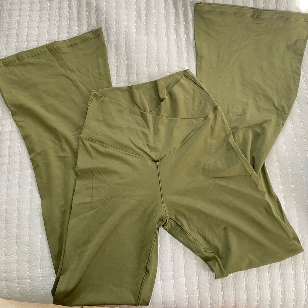 Aerie crossover flare leggings / yoga pants